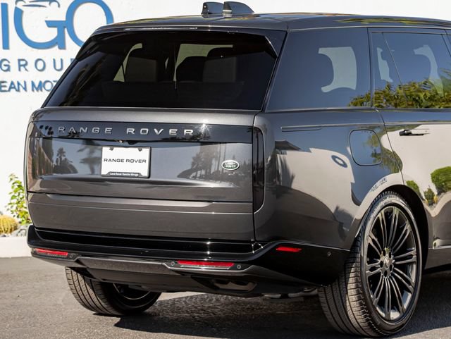 Used 2023 Land Rover Range Rover Long Wheelbase SE AWD/4WD image 7