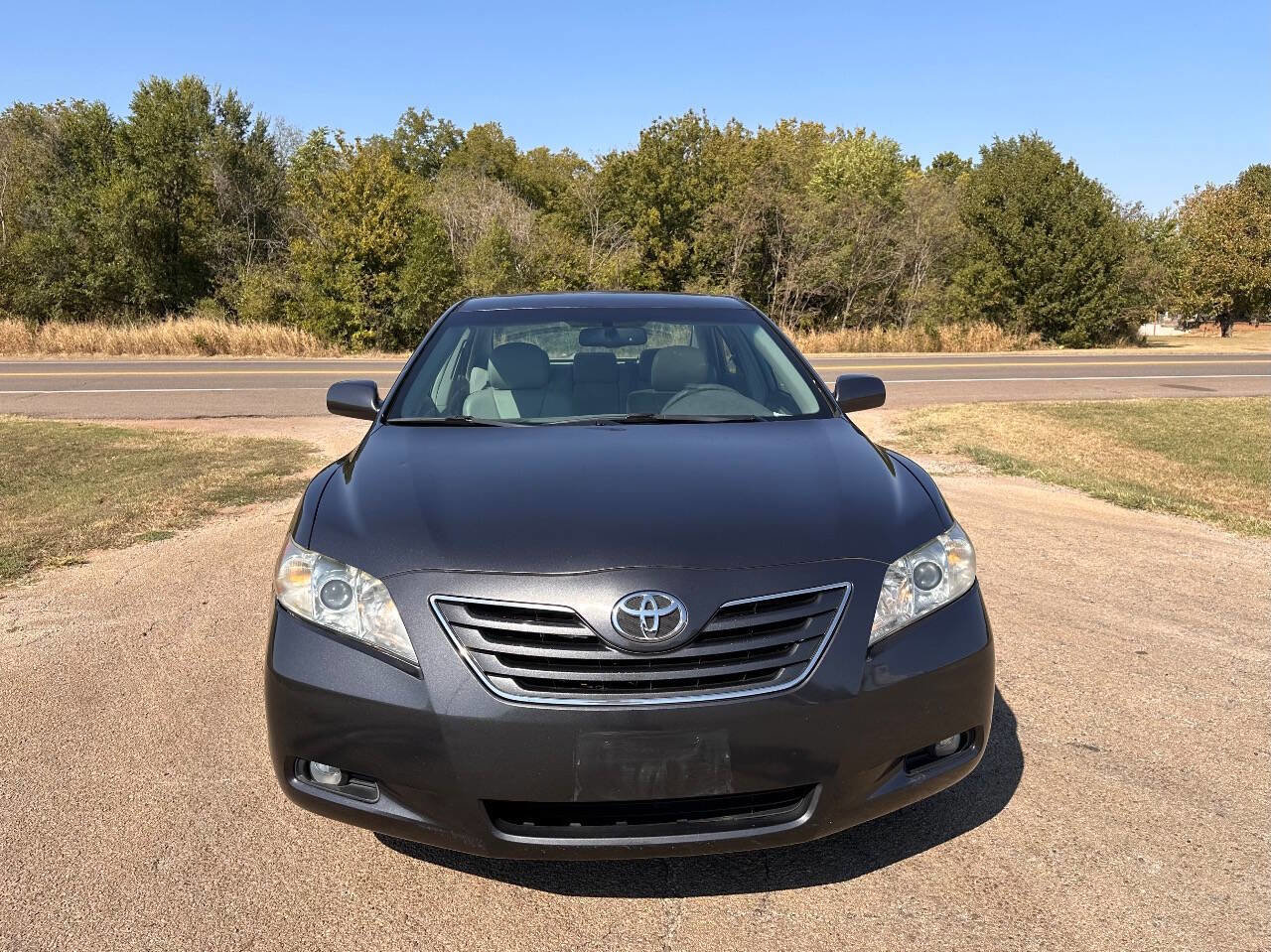 Used 2007 Toyota Camry XLE image 2