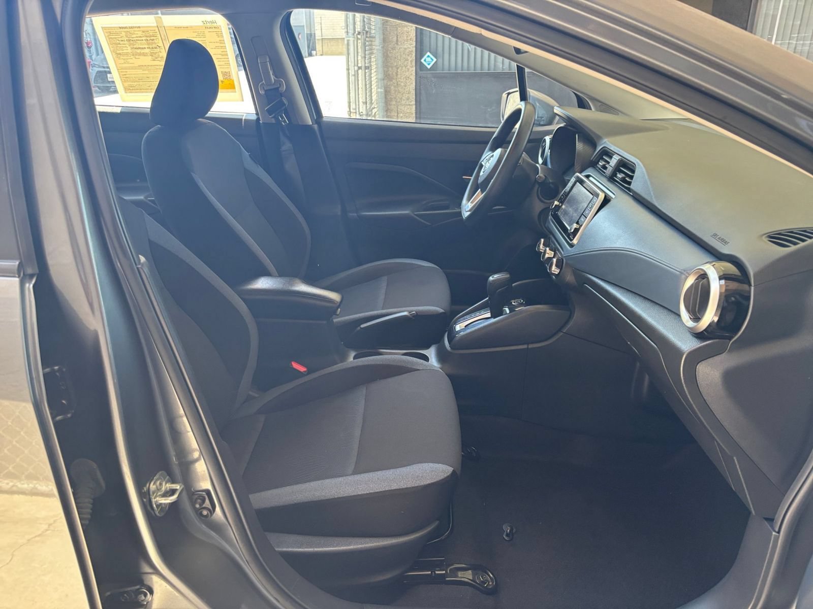Used 2025 Nissan Versa SV FWD image 34