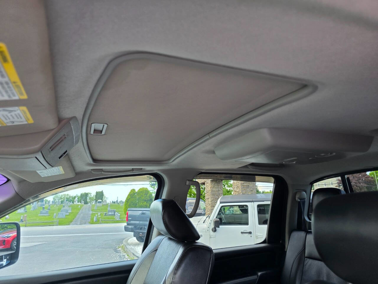 Used 2015 Nissan Titan SL w/ SL Moonroof Package AWD/4WD image 22