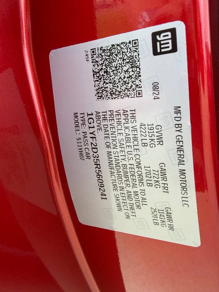 Used 2024 Chevrolet Corvette Z06 RWD image 40