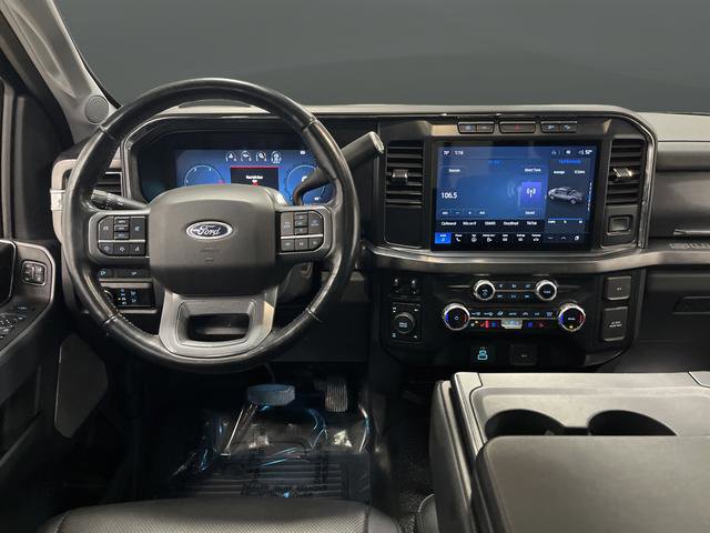 Used 2023 Ford F250 Lariat w/ Black Appearance Package image 5