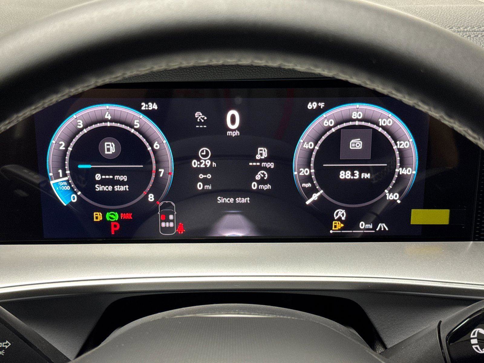 New 2026 Volkswagen Tiguan SE AWD/4WD image 23