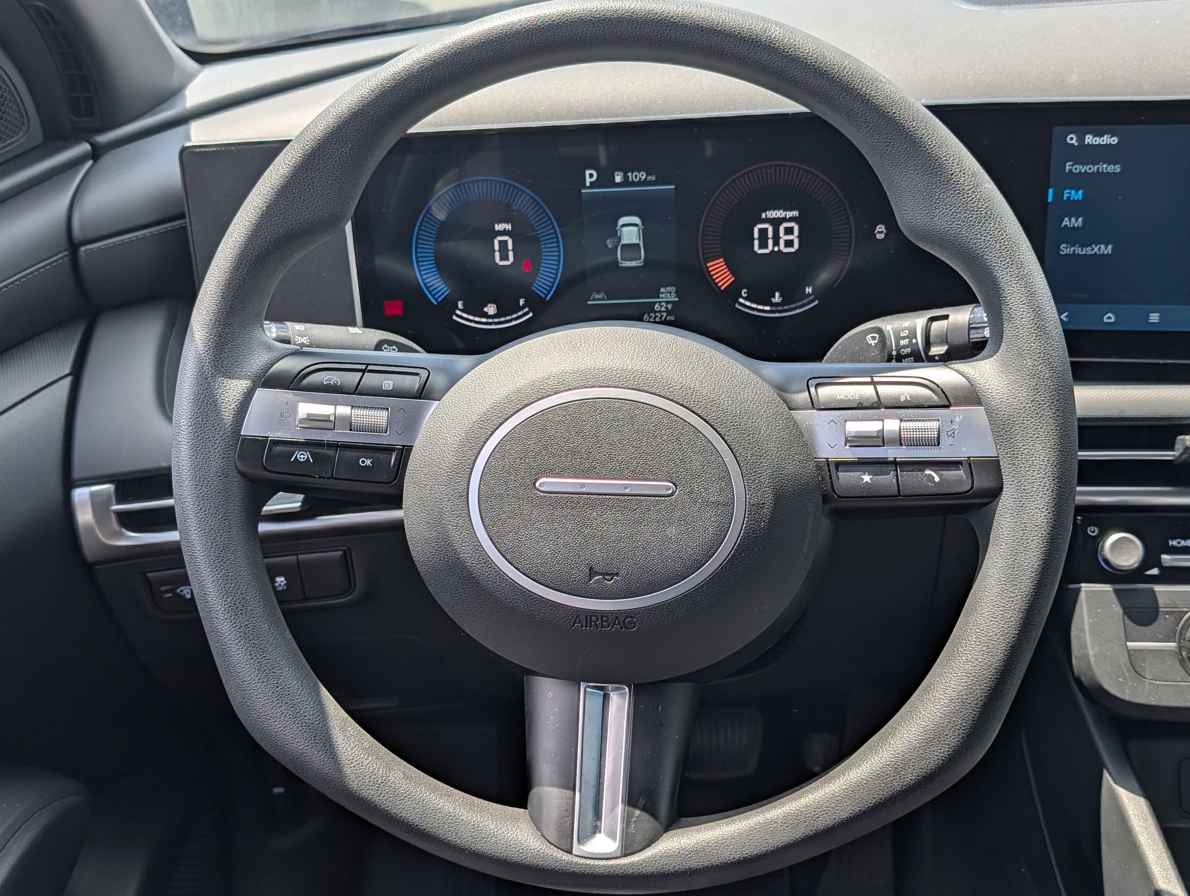 Used 2025 Hyundai Santa Cruz SE AWD/4WD image 15