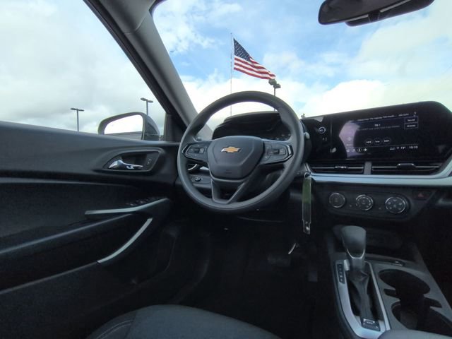 New 2026 Chevrolet Trax LS image 7