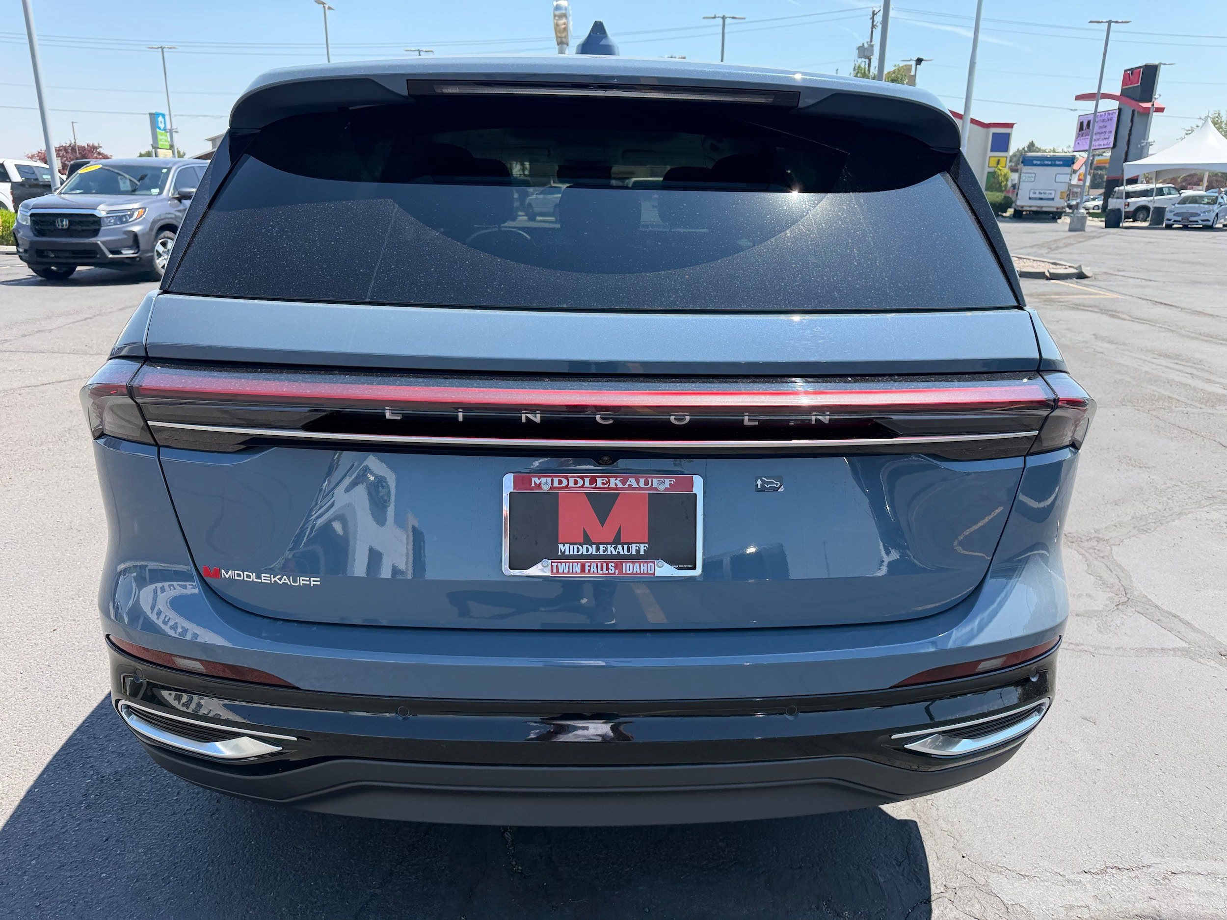 New 2026 Lincoln Nautilus Premier w/ Equipment Group 102A AWD/4WD image 4