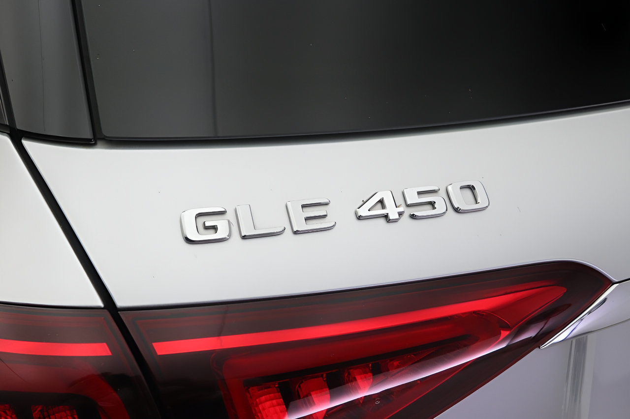 Used 2020 Mercedes-Benz GLE 450 4MATIC image 19
