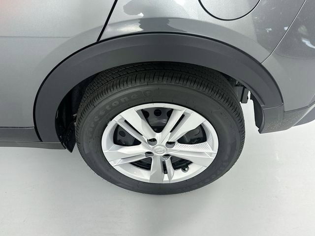New 2025 Nissan Kicks Play S image 11