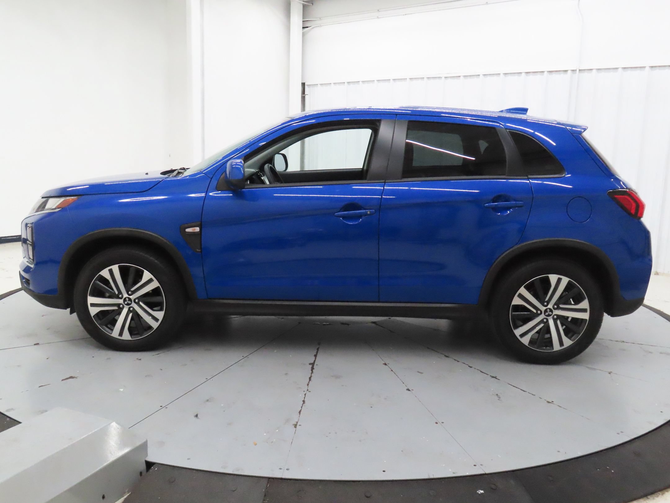 Used 2026 Mitsubishi Outlander Sport ES AWD/4WD image 7