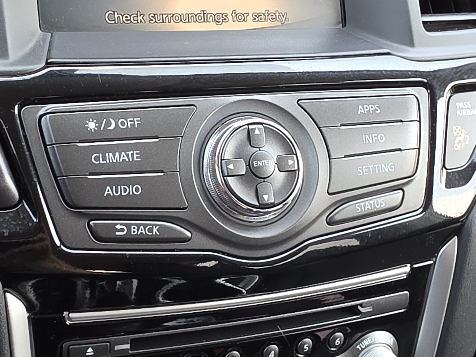 Used 2018 Nissan Pathfinder S FWD image 25