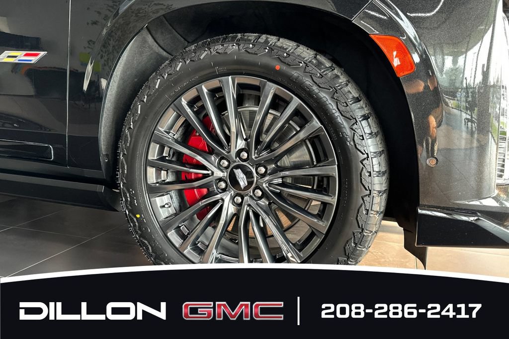 Used 2024 Cadillac Escalade V w/ Heavy-Duty Trailer Package AWD/4WD image 30