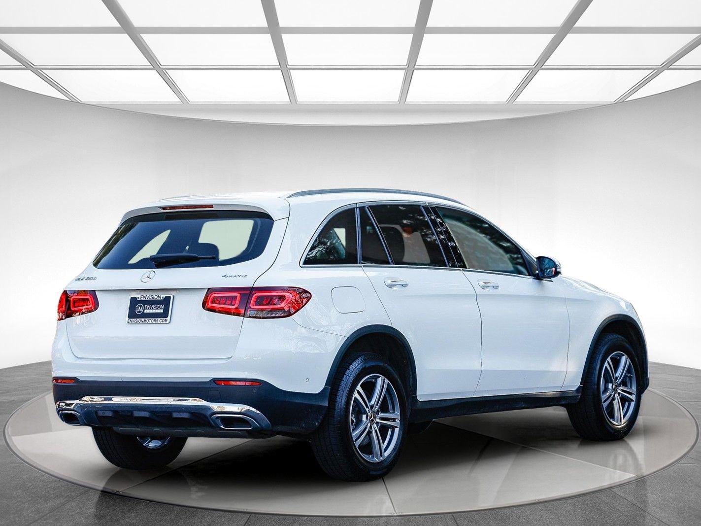 Used 2021 Mercedes-Benz GLC 300 4MATIC image 4