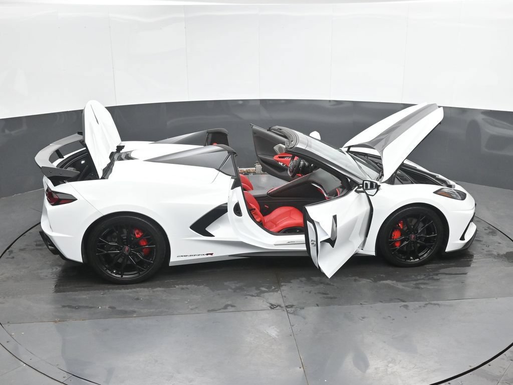 Used 2023 Chevrolet Corvette Stingray Premium Conv w/ Z51 Performance Package RWD image 52
