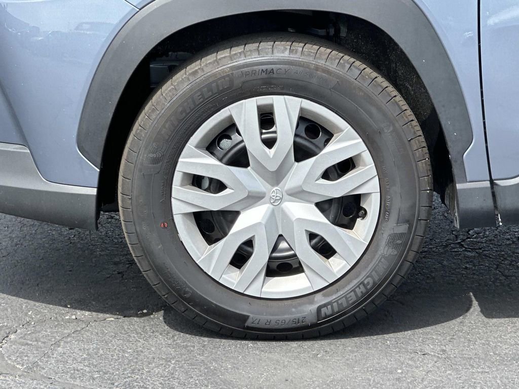 Used 2026 Toyota Corolla Cross L FWD image 9