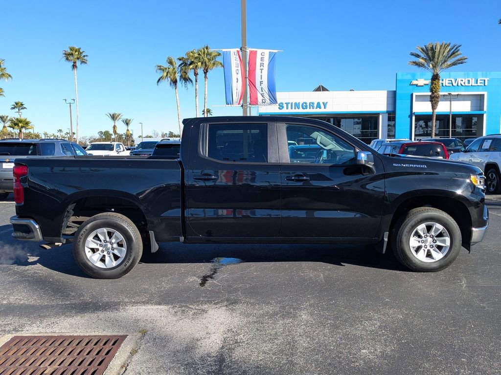 Used 2025 Chevrolet Silverado 1500 LT image 3