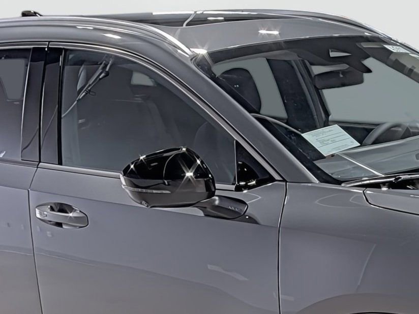 New 2026 Nissan Kicks SR AWD/4WD image 15