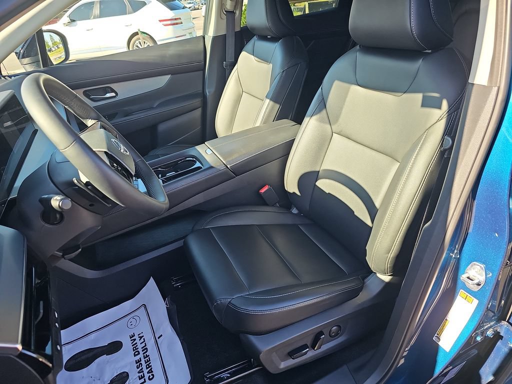 Used 2025 Nissan Murano SL w/ Cargo Package AWD/4WD image 15