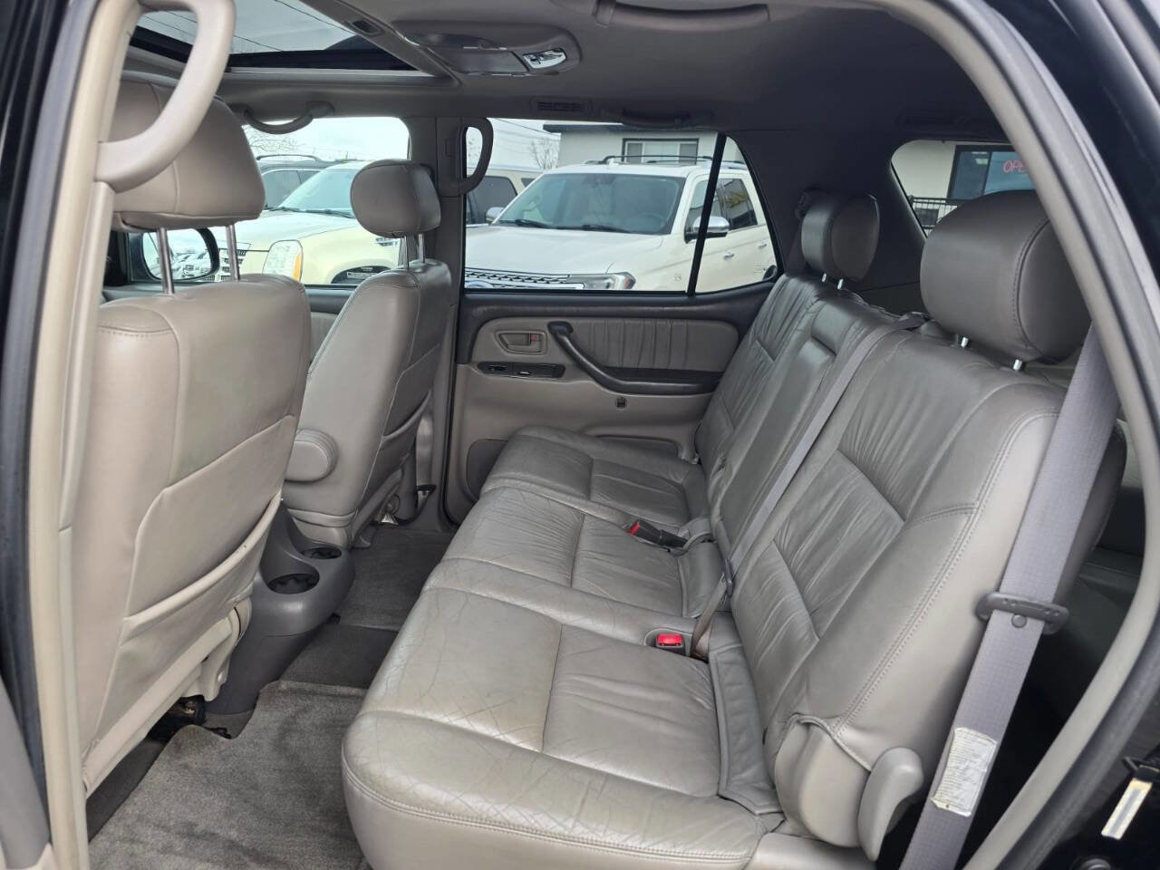 Used 2004 Toyota Sequoia Limited image 19