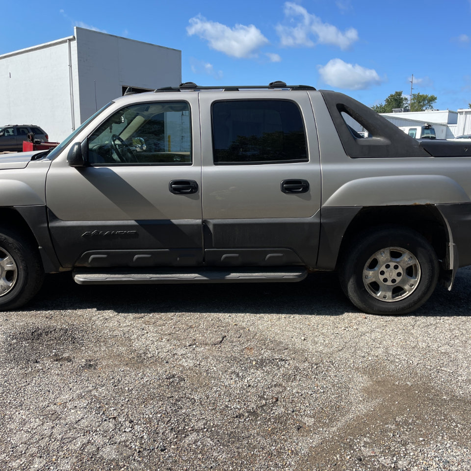 Used 2006 Chevrolet Avalanche LS image 4