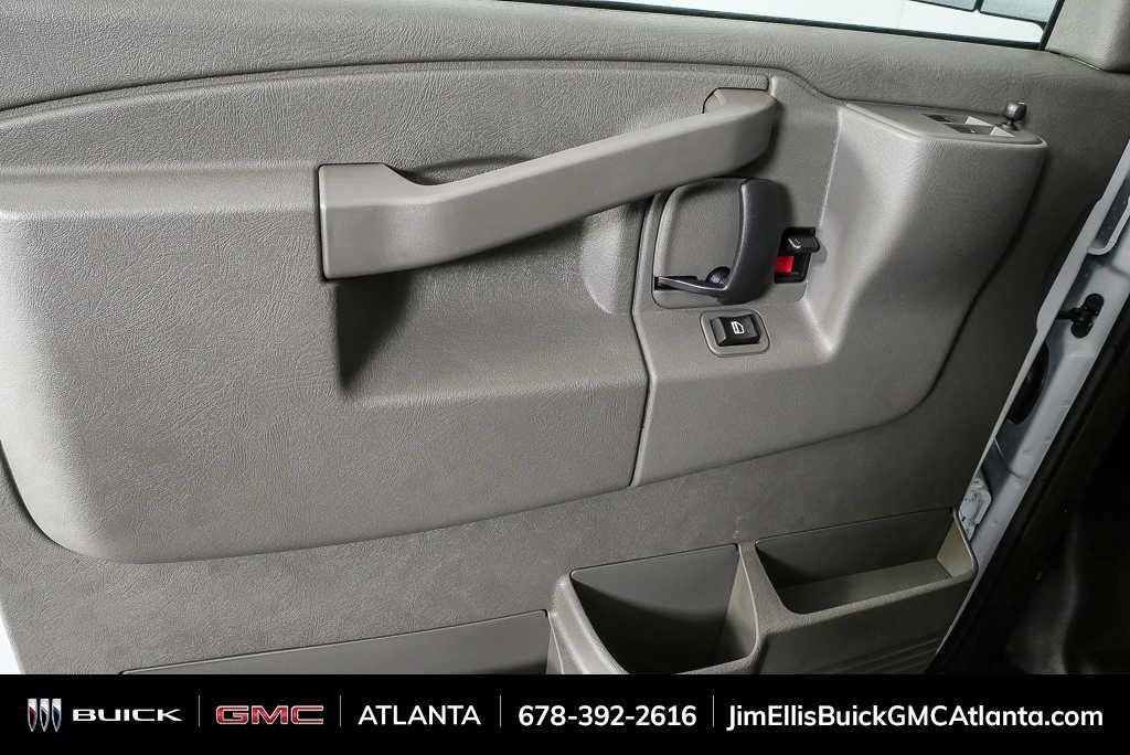 New 2025 GMC Savana 2500 w/ Driver Convenience Package RWD image 6