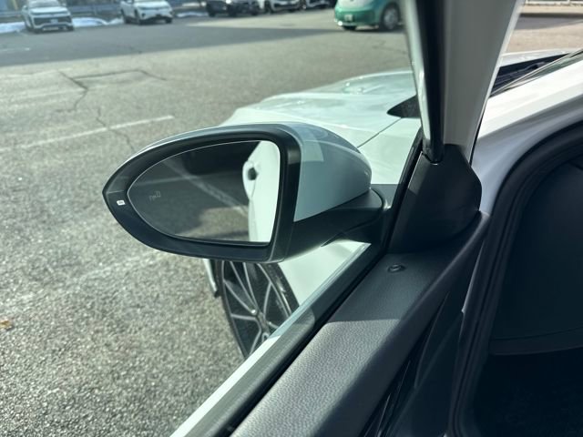 Certified 2025 Volkswagen Jetta GLI Autobahn image 15