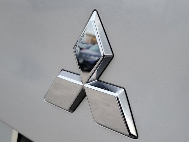 Used 2024 Mitsubishi Outlander SE FWD image 6