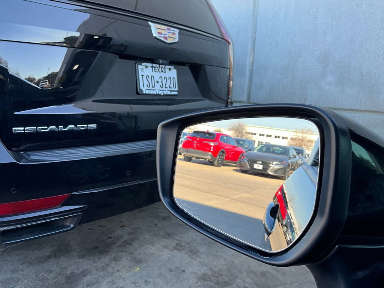 Used 2025 Nissan Versa SV image 17