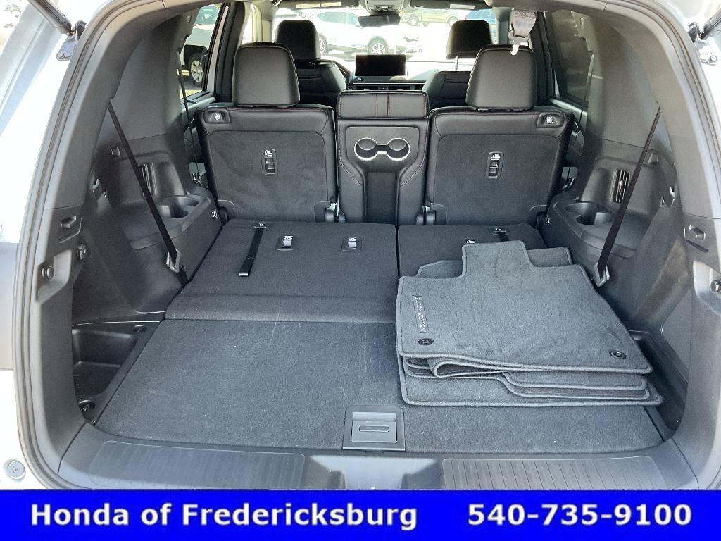 Certified 2026 Honda Pilot Black Edition image 23