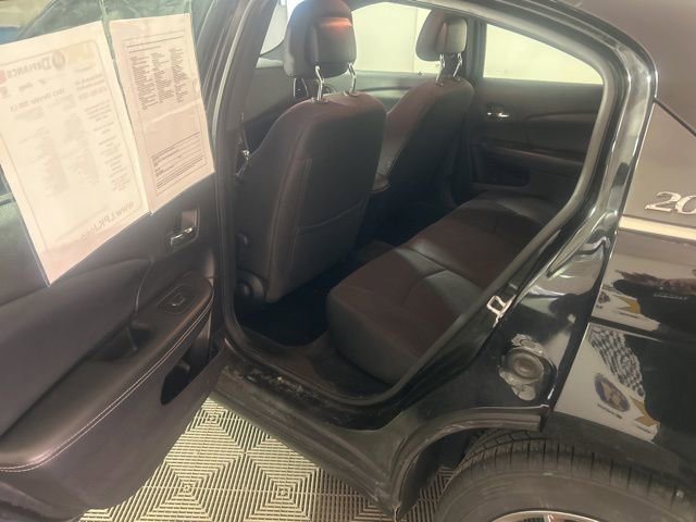 Used 2013 Chrysler 200 LX image 22