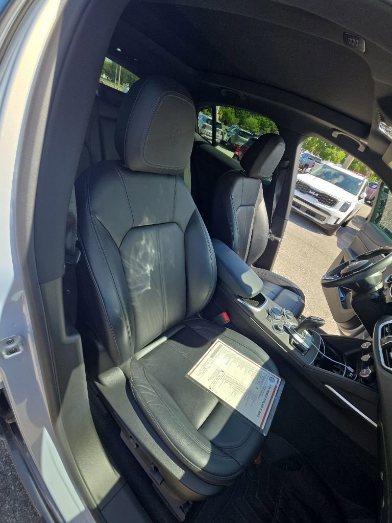 Used 2022 Alfa Romeo Stelvio Ti AWD/4WD image 15