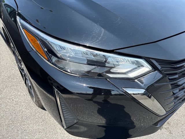 Used 2025 Nissan Sentra SR w/ SR Premium Package FWD image 9