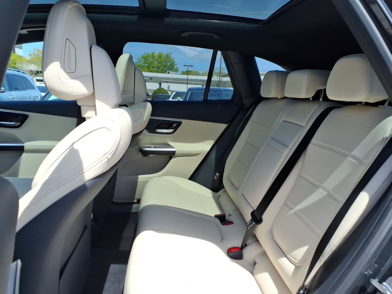 New 2026 Mercedes-Benz GLC 300 image 14