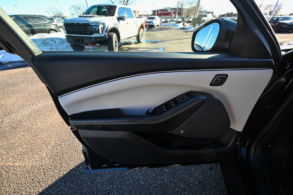 Certified 2025 Ford Mustang Mach-E Premium image 20