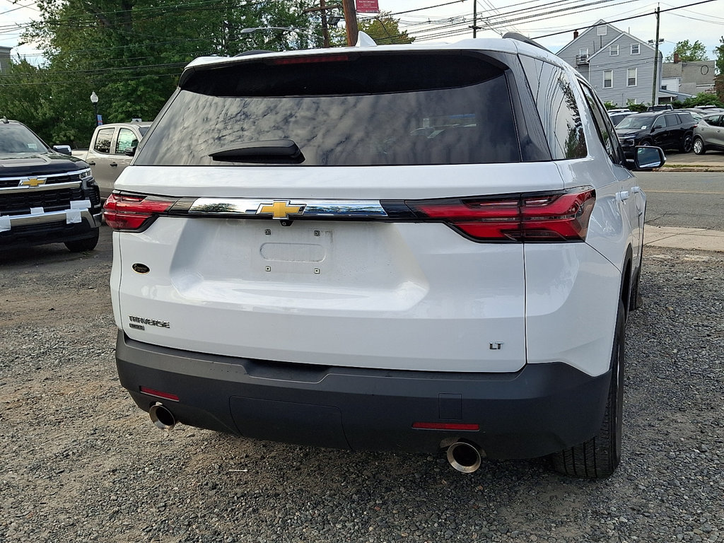 Certified 2024 Chevrolet Traverse LT FWD image 3