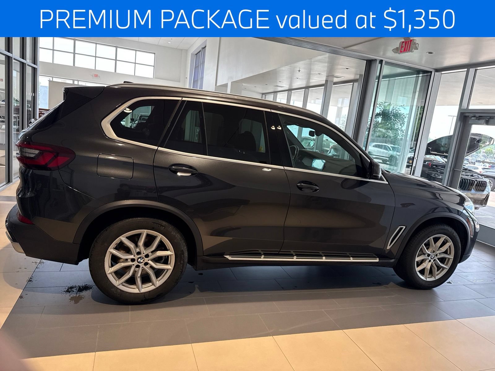 Used 2023 BMW X5 xDrive40i w/ Luxury Seating Package AWD/4WD image 4