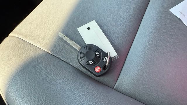 Used 2018 Ford Transit 350 XL image 28