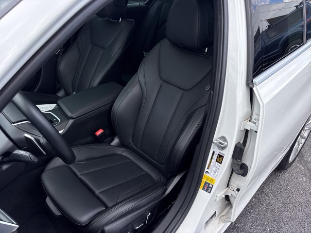 Used 2024 BMW 330e xDrive AWD/4WD image 18