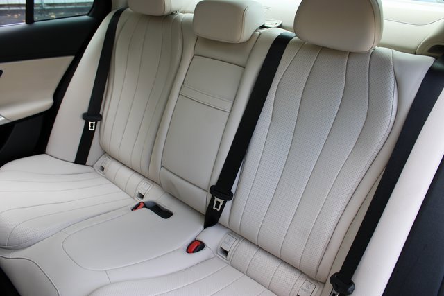 Used 2024 Mercedes-Benz E 350 E 350 4MATIC w/ Driver Assistance Package image 12