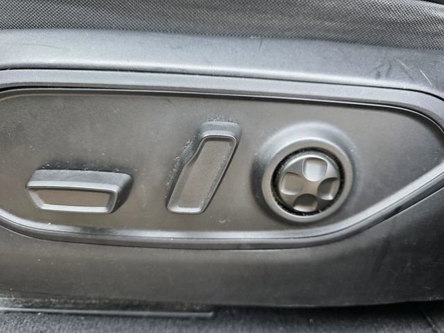 Used 2023 Jeep Grand Cherokee Limited image 4