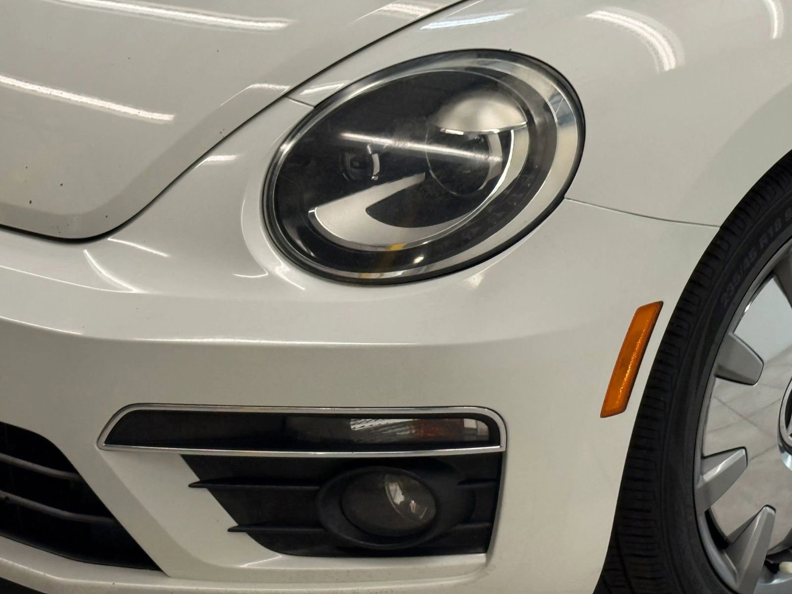 Used 2014 Volkswagen Beetle TDI FWD image 4