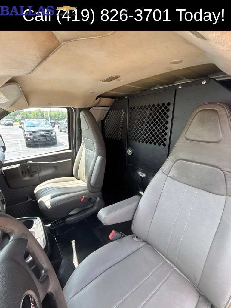 Certified 2017 GMC Savana 2500 Extended RWD image 14