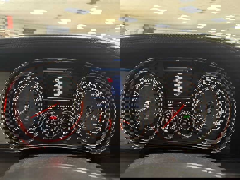 Used 2015 Bentley Flying Spur V8 image 20