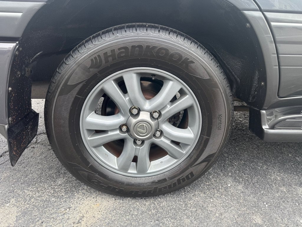 Used 2003 Lexus LX 470 4WD image 22