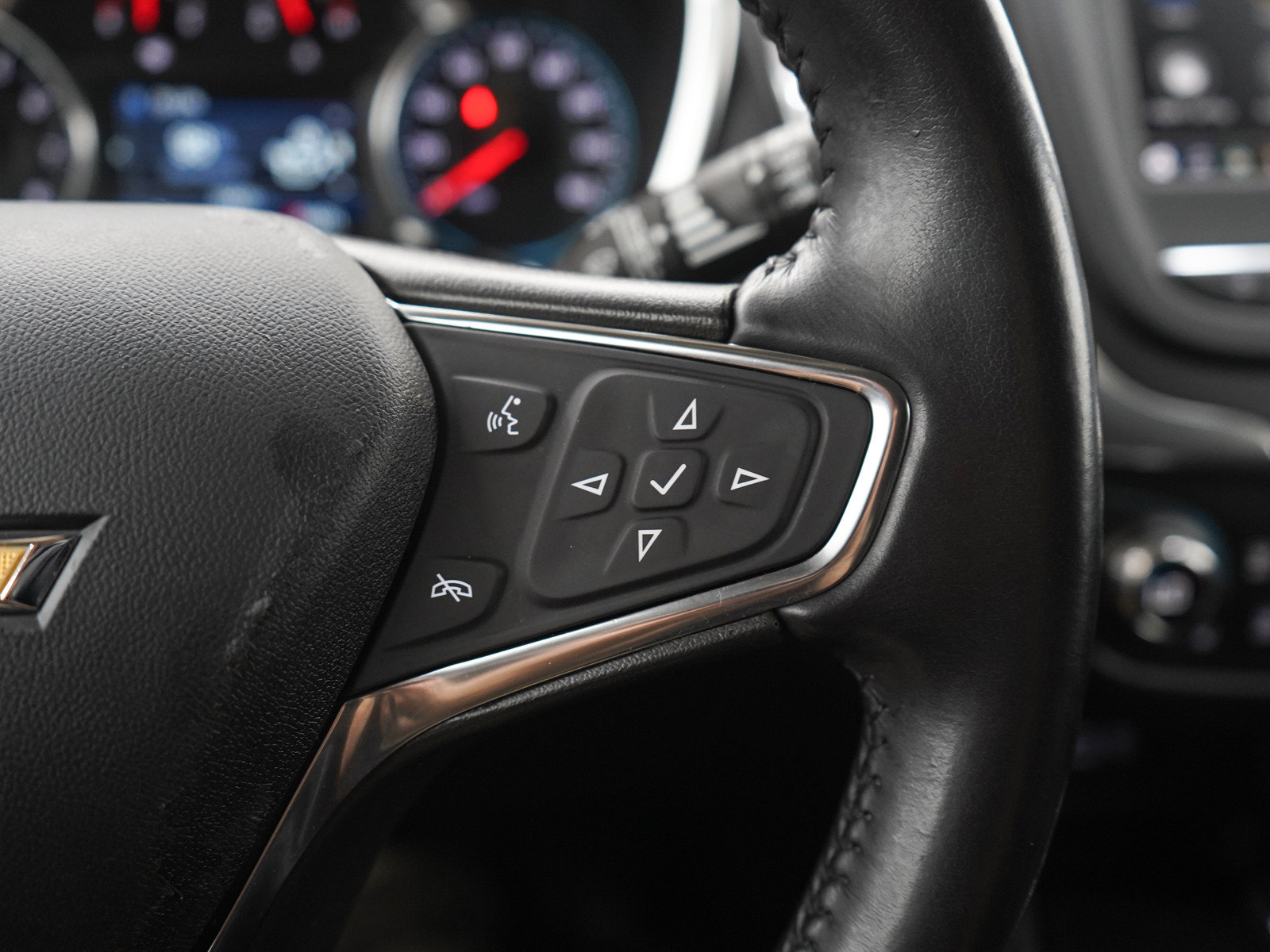 Used 2021 Chevrolet Equinox LT AWD/4WD image 27