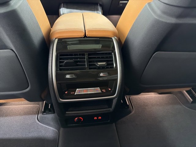 Certified 2024 BMW X7 xDrive40i image 28