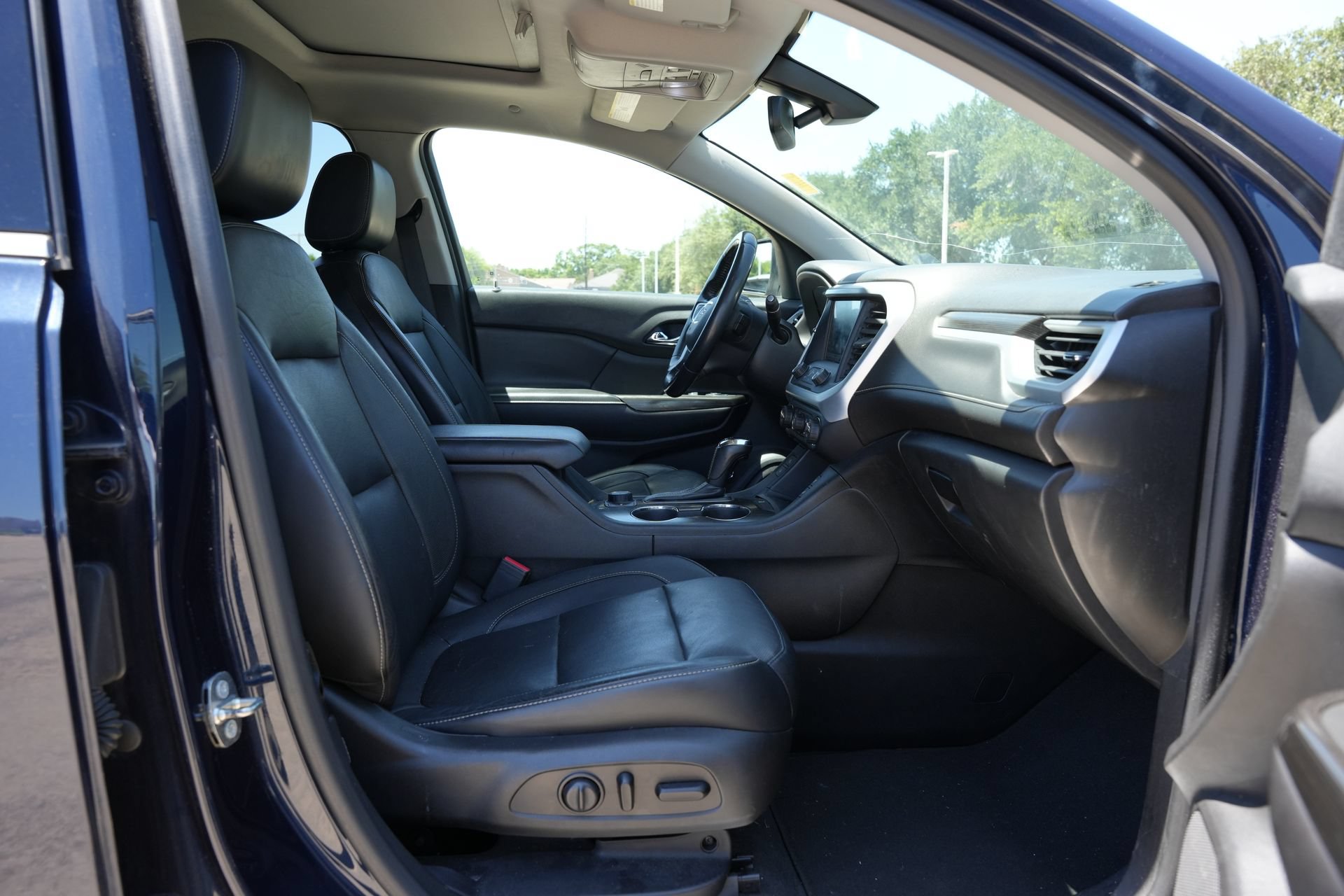 Used 2017 GMC Acadia SLT FWD image 20