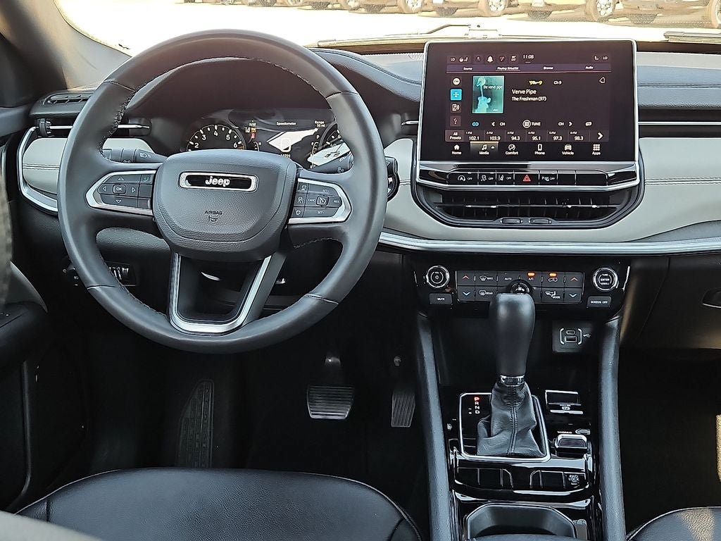 Used 2025 Jeep Compass Limited AWD/4WD image 19