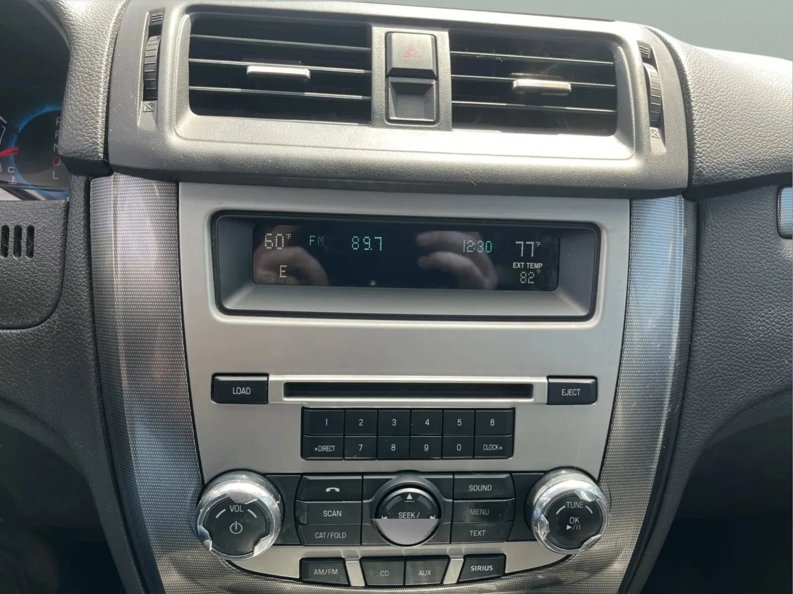 Used 2012 Ford Fusion SEL FWD image 9