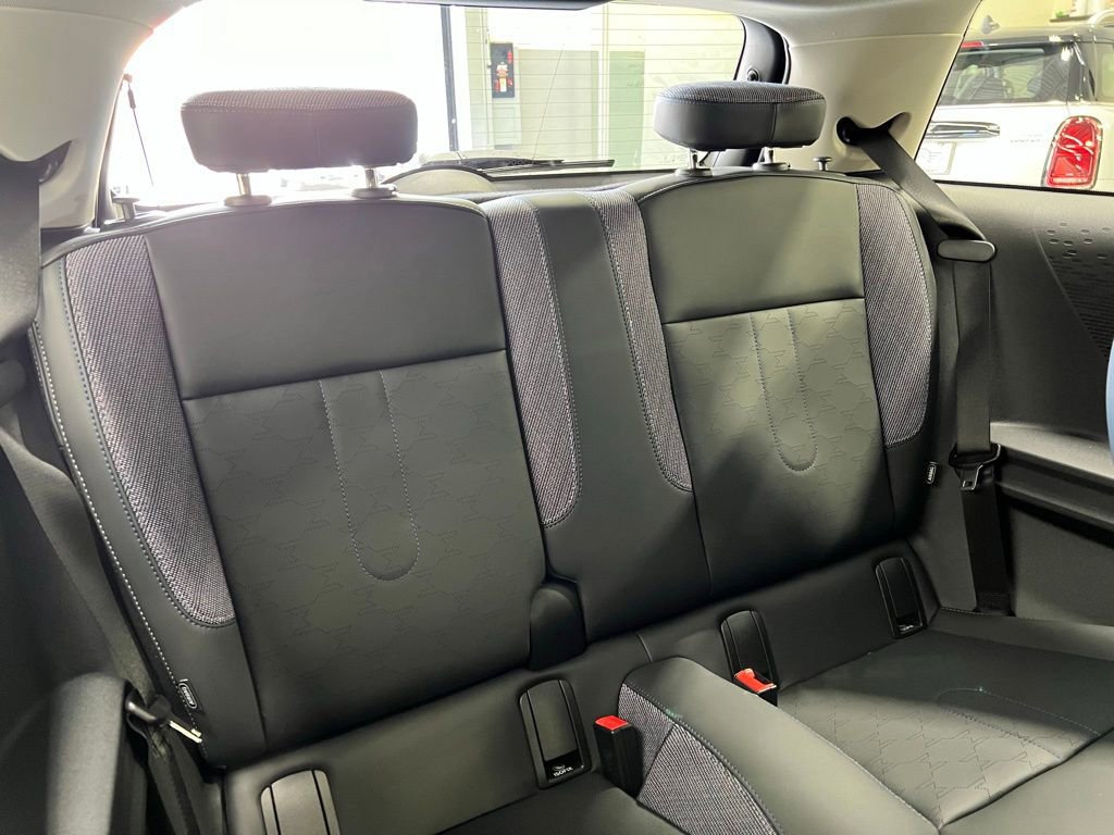 Certified 2025 MINI Cooper S image 15