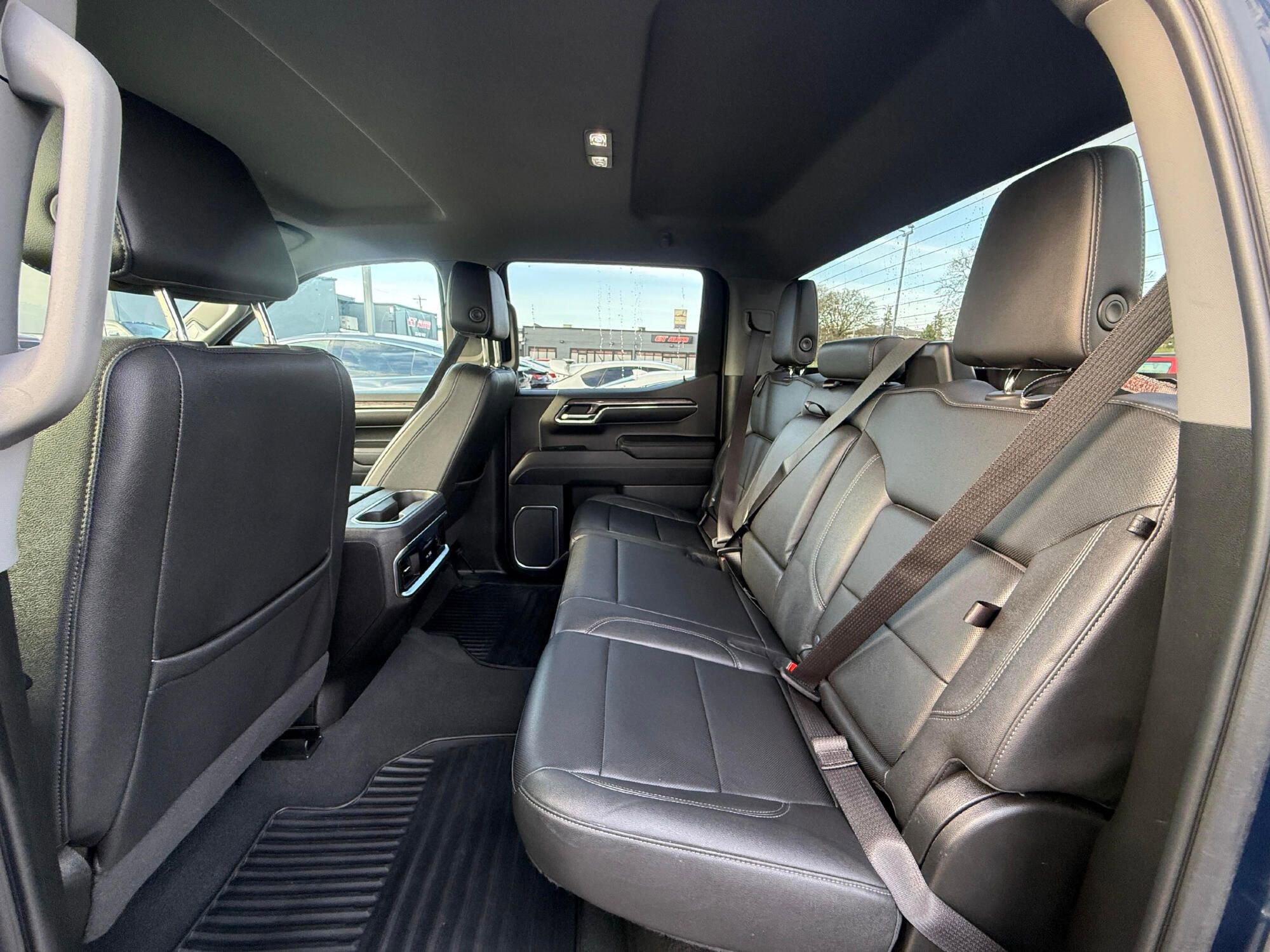 Used 2023 Chevrolet Silverado 1500 LTZ RWD image 8